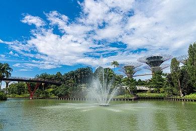 《PEAK》更新8月11日发布 好评爆火登山新游